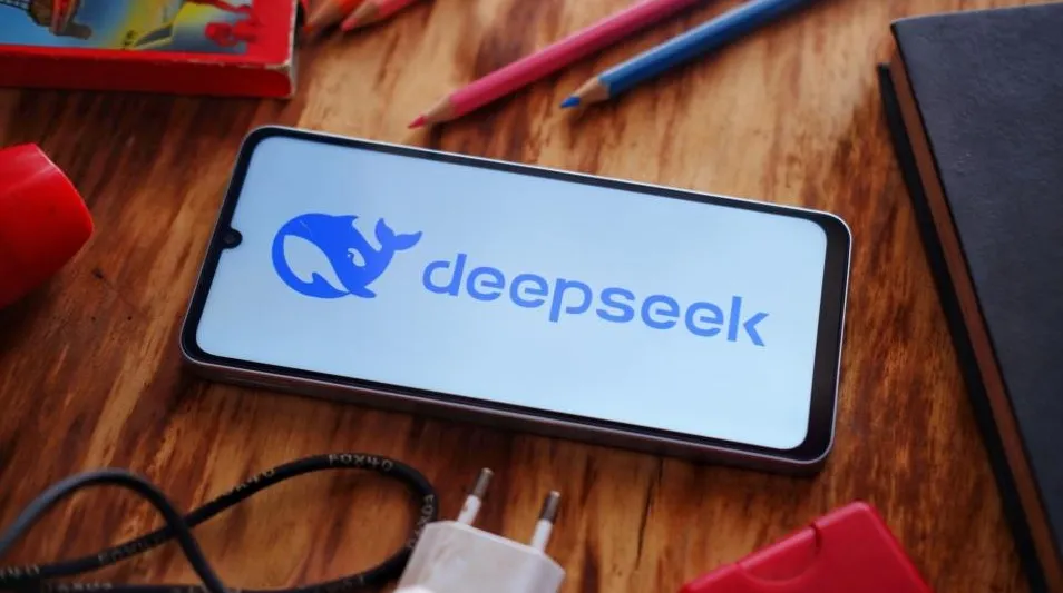DeepSeek V3 — мощная open-source модель для бизнеса, обучения и автоматизации